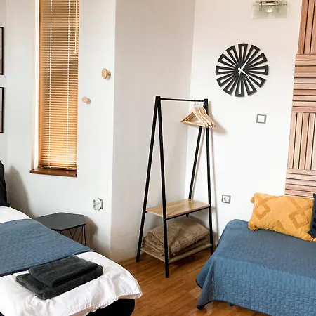 Two Bedroom - Alexandrovska - Location - Bus, Train And Marine Stations, Next To Sea Garden And Apartment