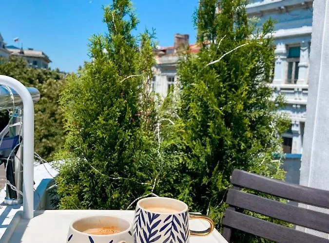 Two Bedroom - Alexandrovska - Location - Bus, Train And Marine Stations, Next To Sea Garden And * Burgas