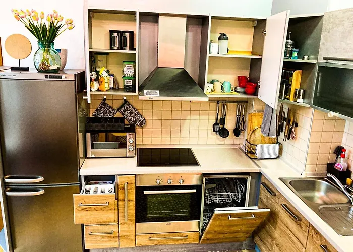 Two Bedroom - Alexandrovska - Location - Bus, Train And Marine Stations, Next To Sea Garden And * Burgas