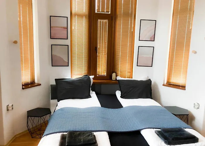 Apartment Two Bedroom - Alexandrovska - Location - Bus, Train And Marine Stations, Next To Sea Garden And Burgas City