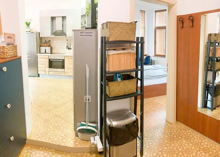 Apartment Two Bedroom - Alexandrovska - Location - Bus, Train And Marine Stations, Next To Sea Garden And