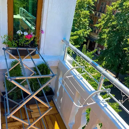 Two Bedroom - Alexandrovska - Location - Bus, Train And Marine Stations, Next To Sea Garden And Apartament Burgas