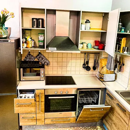 Two Bedroom - Alexandrovska - Location - Bus, Train And Marine Stations, Next To Sea Garden And * Burgas