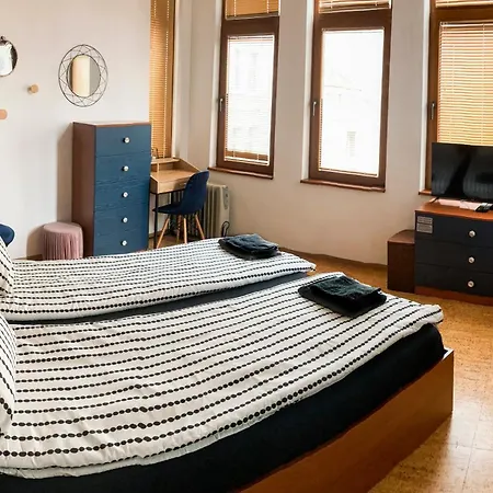 Apartament Two Bedroom - Alexandrovska - Location - Bus, Train And Marine Stations, Next To Sea Garden And *