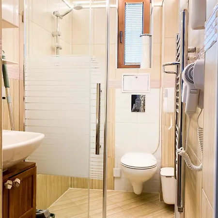 Two Bedroom - Alexandrovska - Location - Bus, Train And Marine Stations, Next To Sea Garden And Burgas City