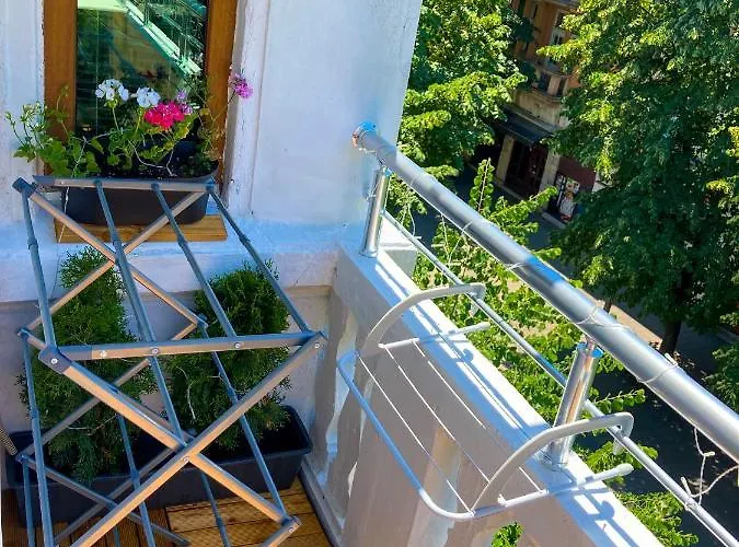 Two Bedroom - Alexandrovska - Location - Bus, Train And Marine Stations, Next To Sea Garden And 公寓 布尔加斯