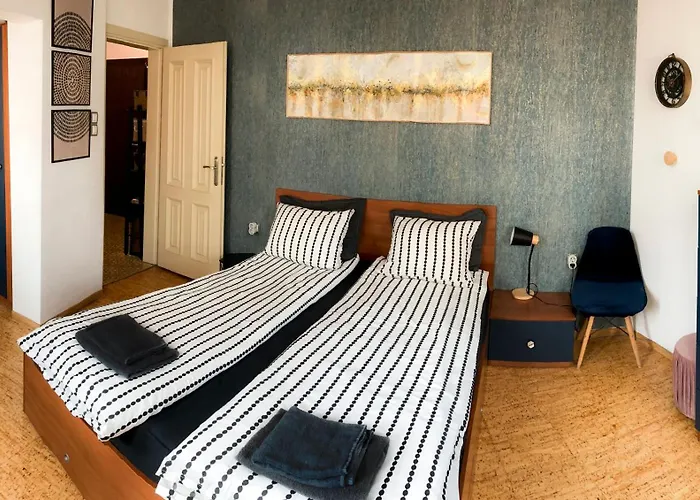 Two Bedroom - Alexandrovska - Location - Bus, Train And Marine Stations, Next To Sea Garden And 公寓 *