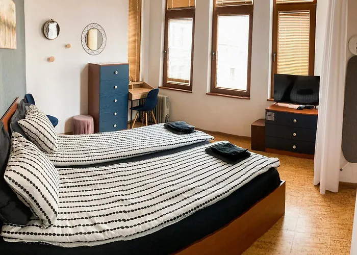 公寓 Two Bedroom - Alexandrovska - Location - Bus, Train And Marine Stations, Next To Sea Garden And *